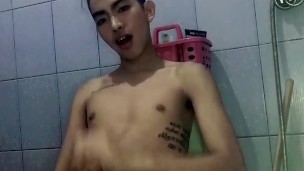 Alex Dy Jerking Off in a Bathroom and Eating His Cum